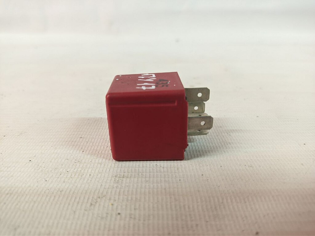 реле б/у - 2